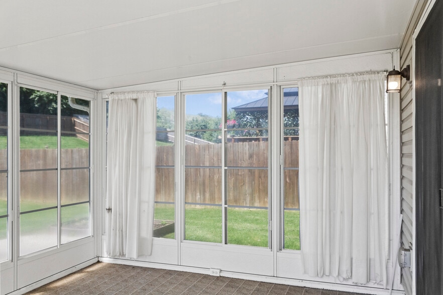 Building Photo - 246 Parrott Ct