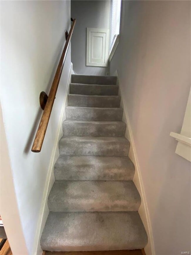 Building Photo - 743 Clark Ave