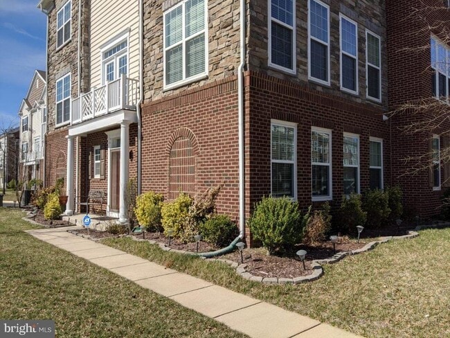 Building Photo - 25503 Amber Gate Terrace