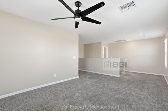 Building Photo - 17851 W Daley Ln