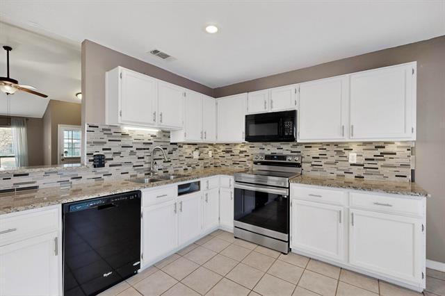 Building Photo - 2305 Jamie Dr