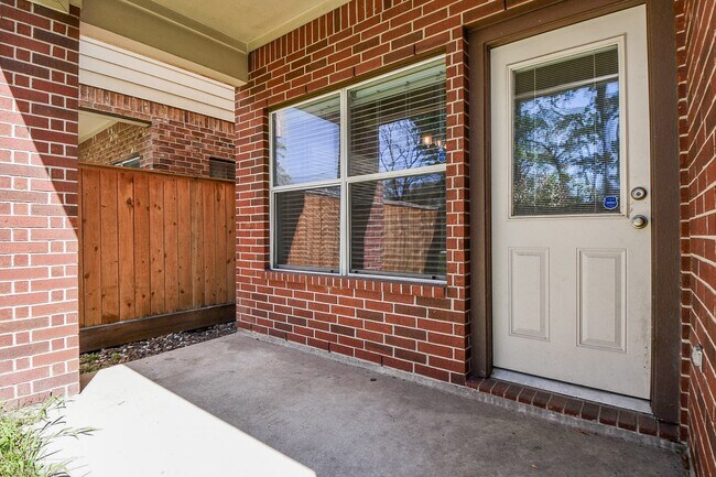 Building Photo - 5215 Brinkman Ct