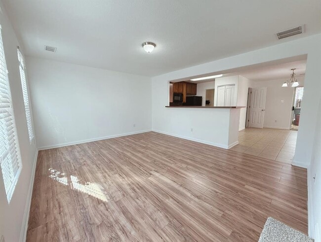 Building Photo - 130 Rush Haven