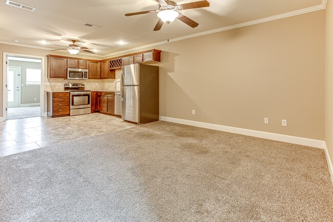 Building Photo - 4305 NE 83rd St