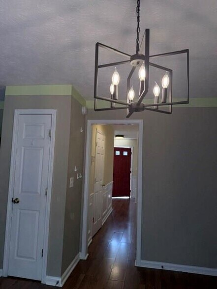 Building Photo - 529 Summerbrooke Ct