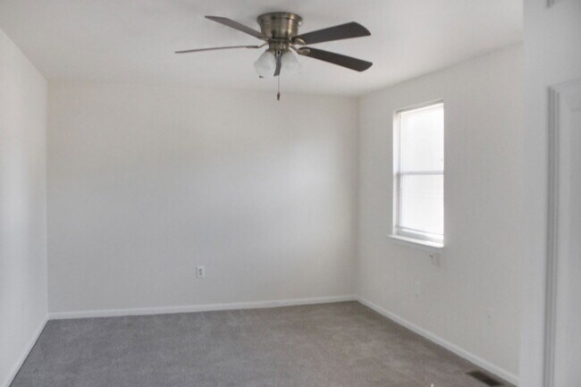 Building Photo - 4406 Eagle Ct