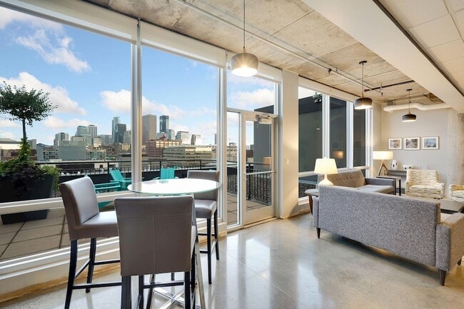 Building Photo - 730 N 4th St