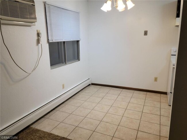 Building Photo - 539 S Wasson Ln