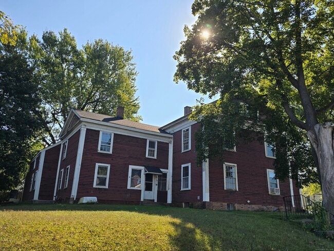 Primary Photo - 61 Prospect St