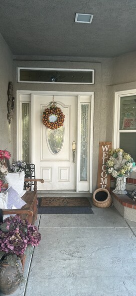 Building Photo - 10745 Champagne Rd