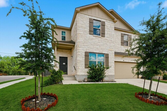Building Photo - Bright & Airy Living Near Lackland AFB