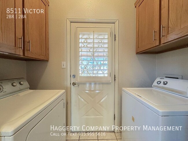 Building Photo - 8511 Victor-
