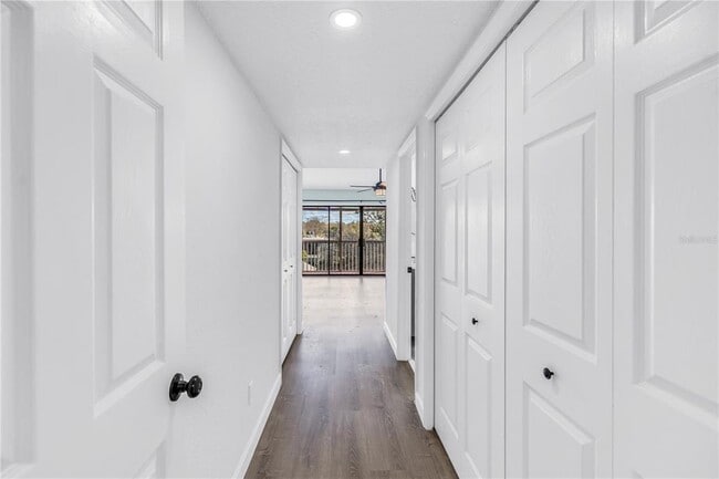 Building Photo - 9613 Tara Cay Ct