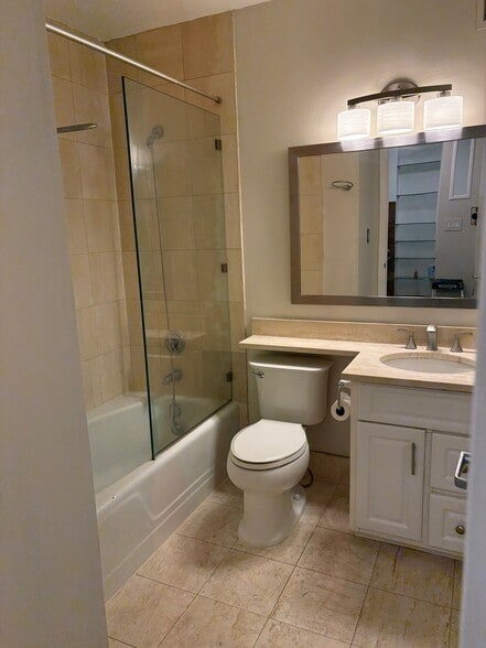 Building Photo - 300 Albany St