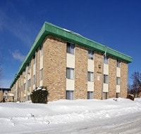 Building Photo - Village Green Apartment