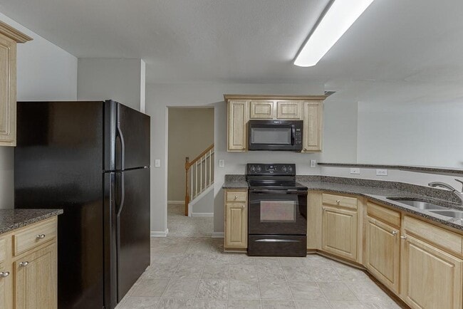 Building Photo - 6353 Mossy Oak Landing