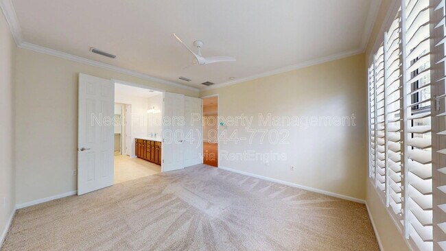 Building Photo - 453 River Run Blvd