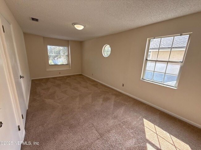 Building Photo - 706 Tournament Rd