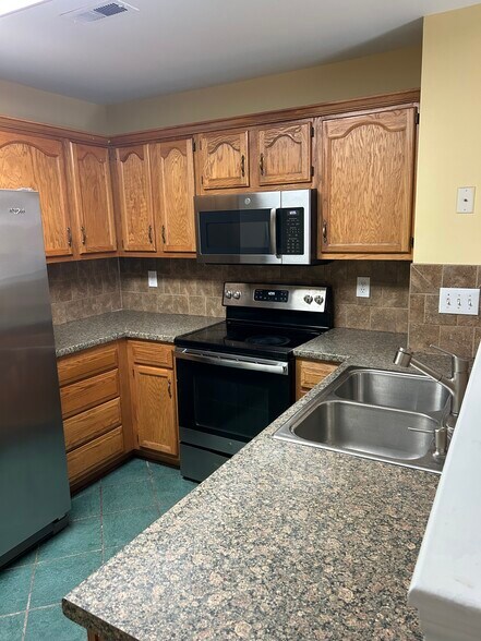 Building Photo - 505 Long Creek Pky