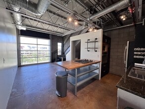 Building Photo - 360 W 300 S