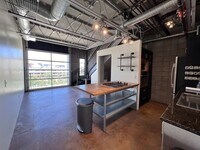 Building Photo - 360 W 300 S