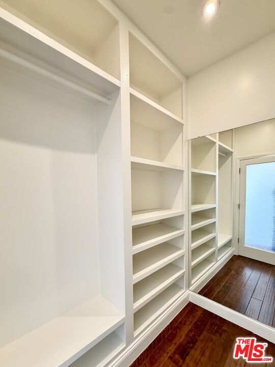 Building Photo - 2013 Cyprean Dr