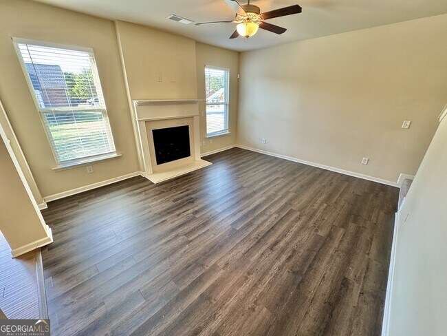 Building Photo - 130 Sparkling Spring Trail