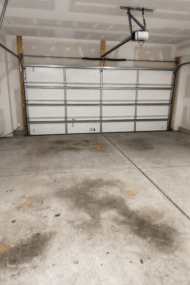 Building Photo - 1529 Kiln Ct