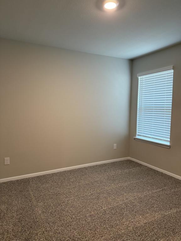 Building Photo - 448 Kaufman Dr