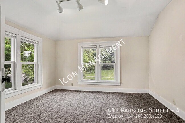 Building Photo - 412 Parsons St