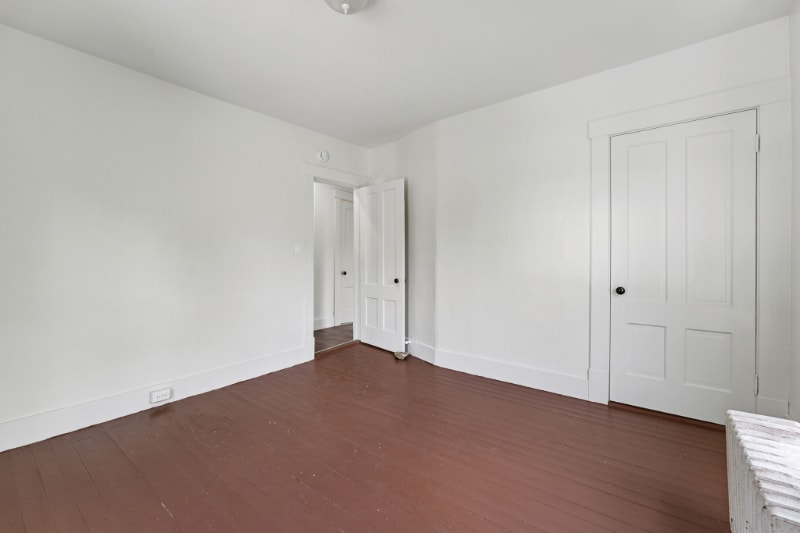 Building Photo - 17 Sibley Ave