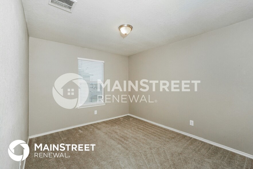 Building Photo - 306 Orchard Willow
