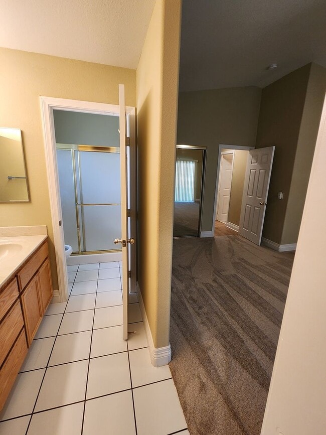 Building Photo - 57062 Millstone Dr
