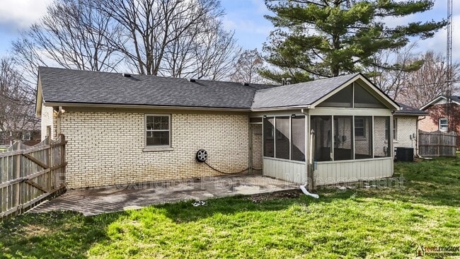 Building Photo - 152 Bayberry Rd