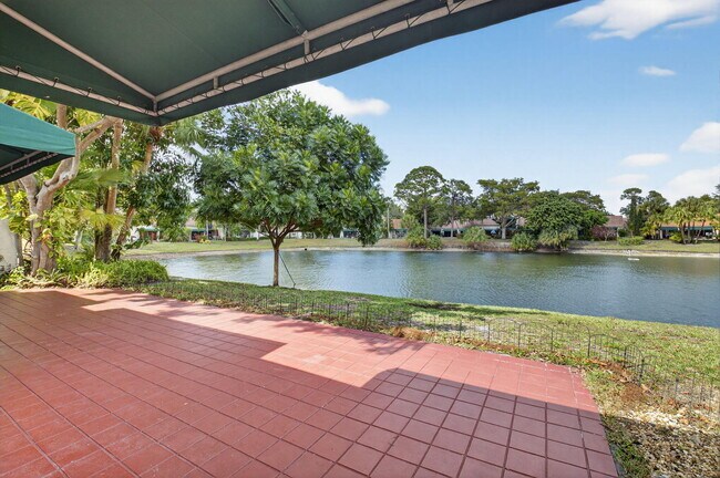 Building Photo - 6545 Las Flores Dr