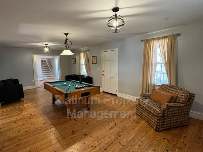 Building Photo - 971 Mountain Cove Rd