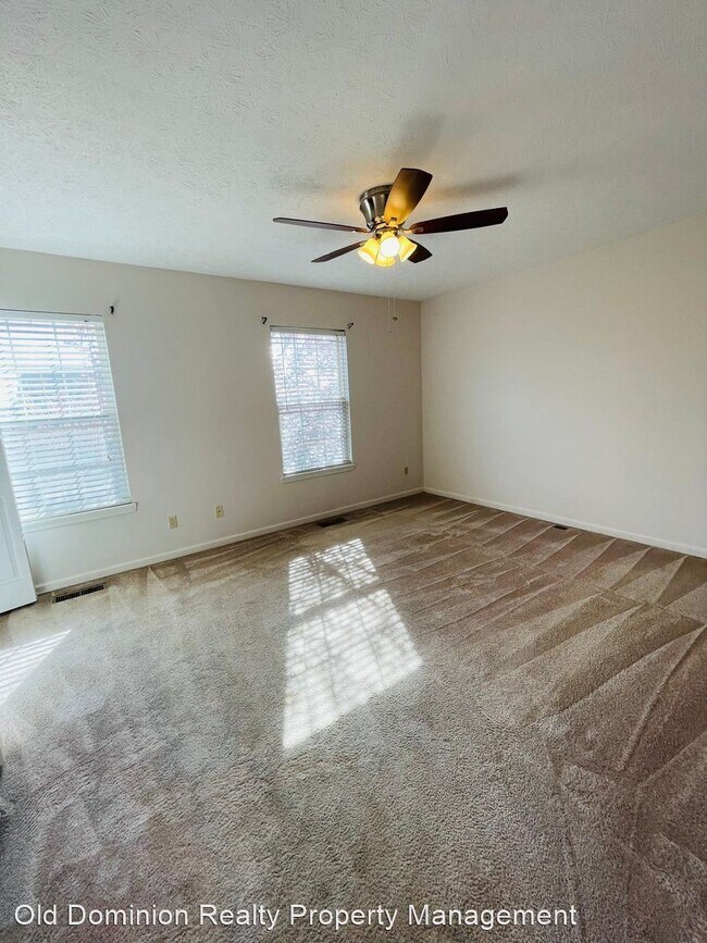 Building Photo - 3 br, 1.5 bath House - 879 Northfield Court