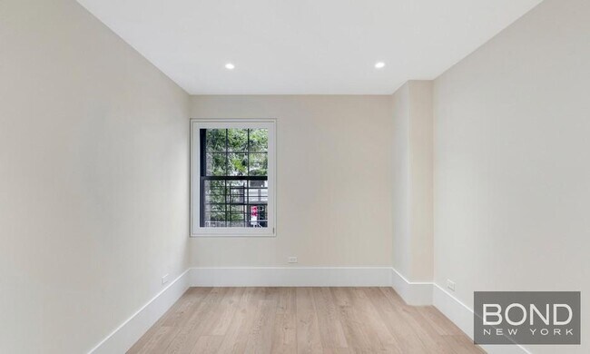 Building Photo - 1160 Fifth Avenue