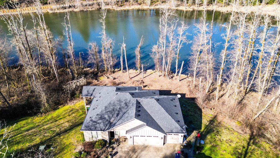 Building Photo - 15116 NE Grantham Rd