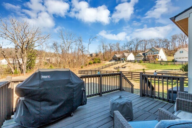 Building Photo - 6930 Wellsford Ln