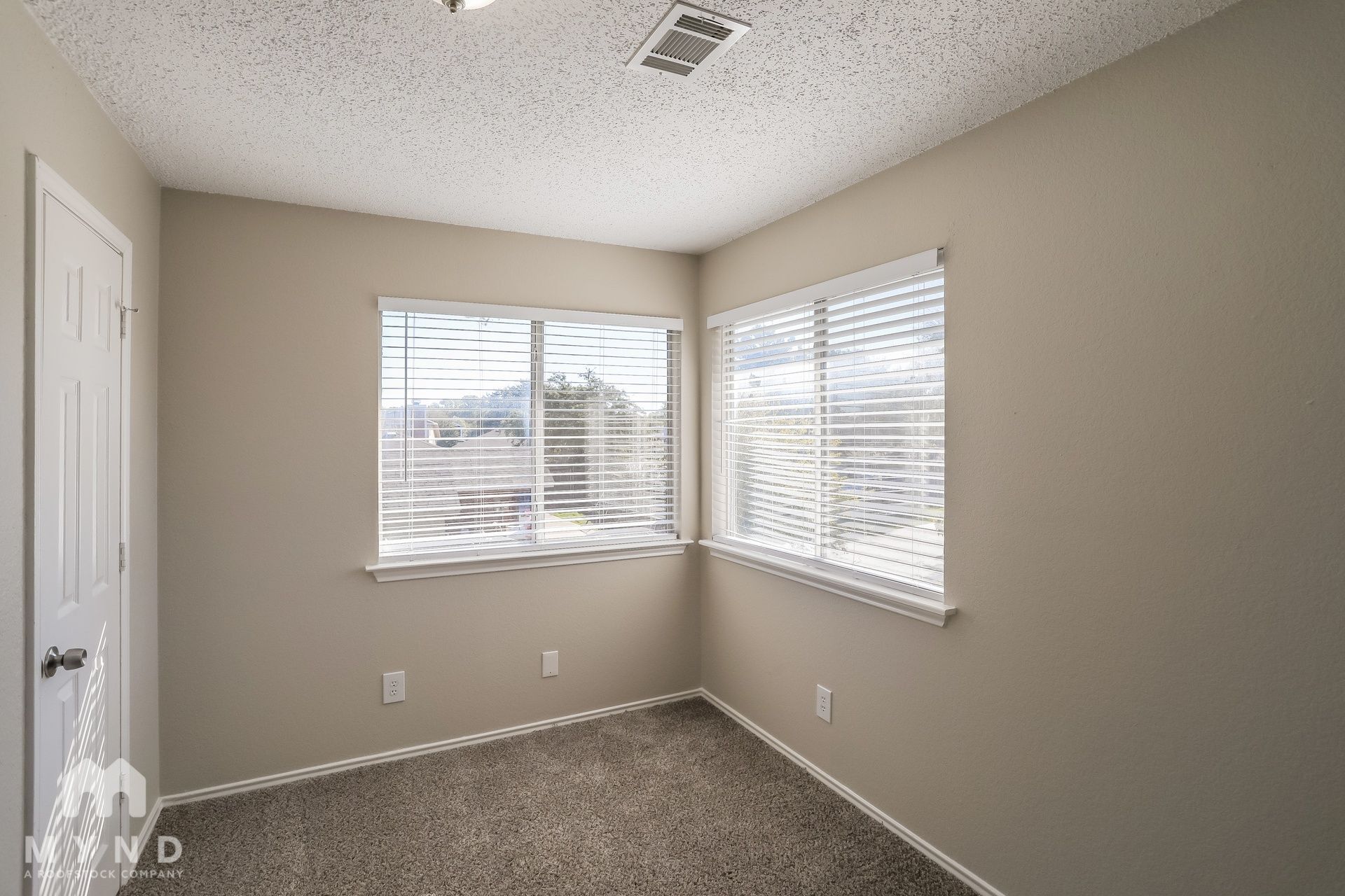 Building Photo - 3176 Prairie Creek Ct