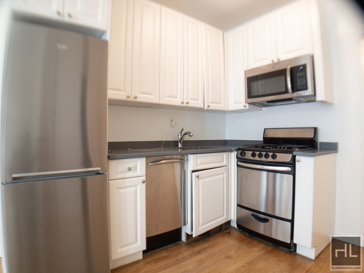 Building Photo - THIRD AVENUE