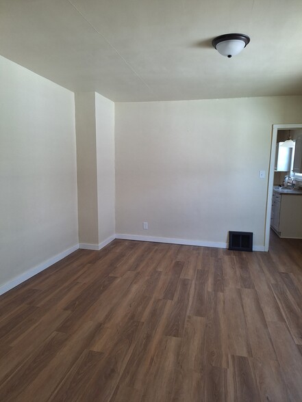 Building Photo - 2300 N Heidelbach Ave