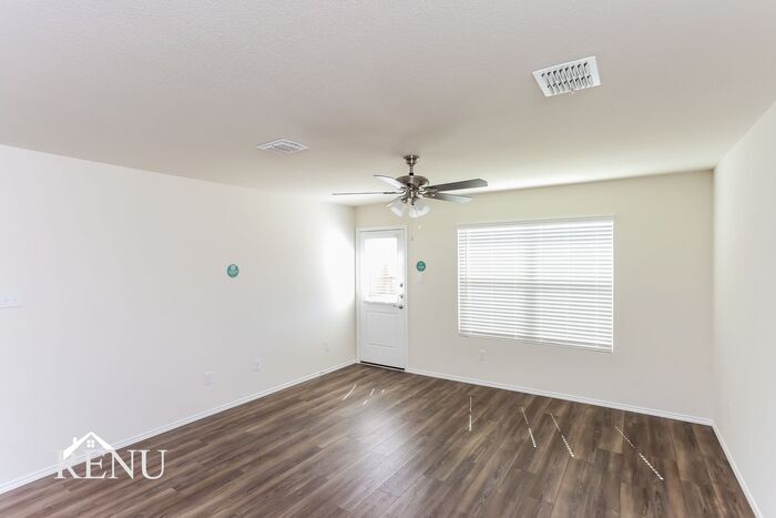 Building Photo - 4115 Wintergreen Dr