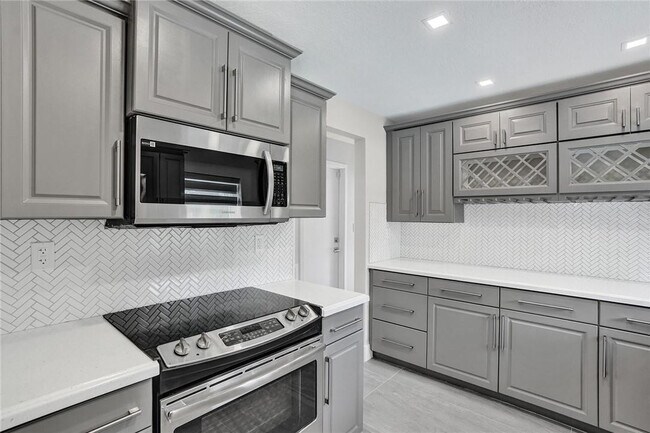 Building Photo - 11627 SW 50th St