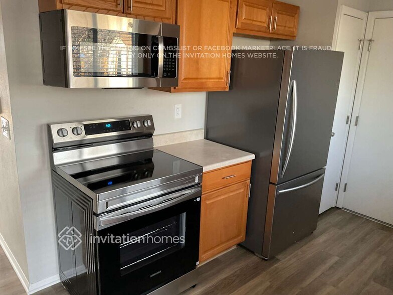 Building Photo - 4445 E 93rd Dr