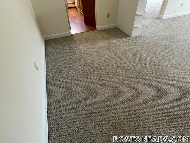 Building Photo - 3 Brattle Dr