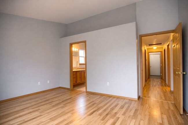 Building Photo - 2917 NW Watkins Ct