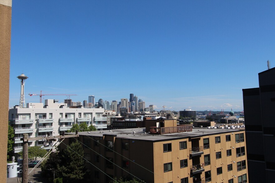 Building Photo - 500 5th Avenue West