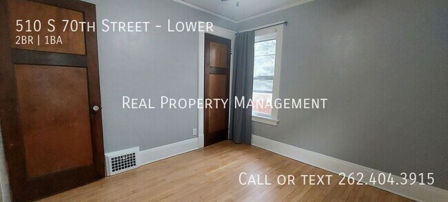 Building Photo - 510 S 70th St